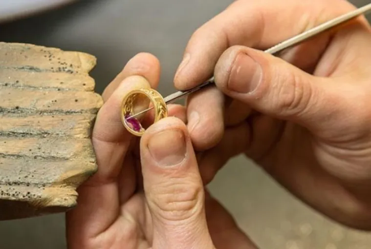 Kiểm Soát Chất Lượng Chế Tác Trang Sức