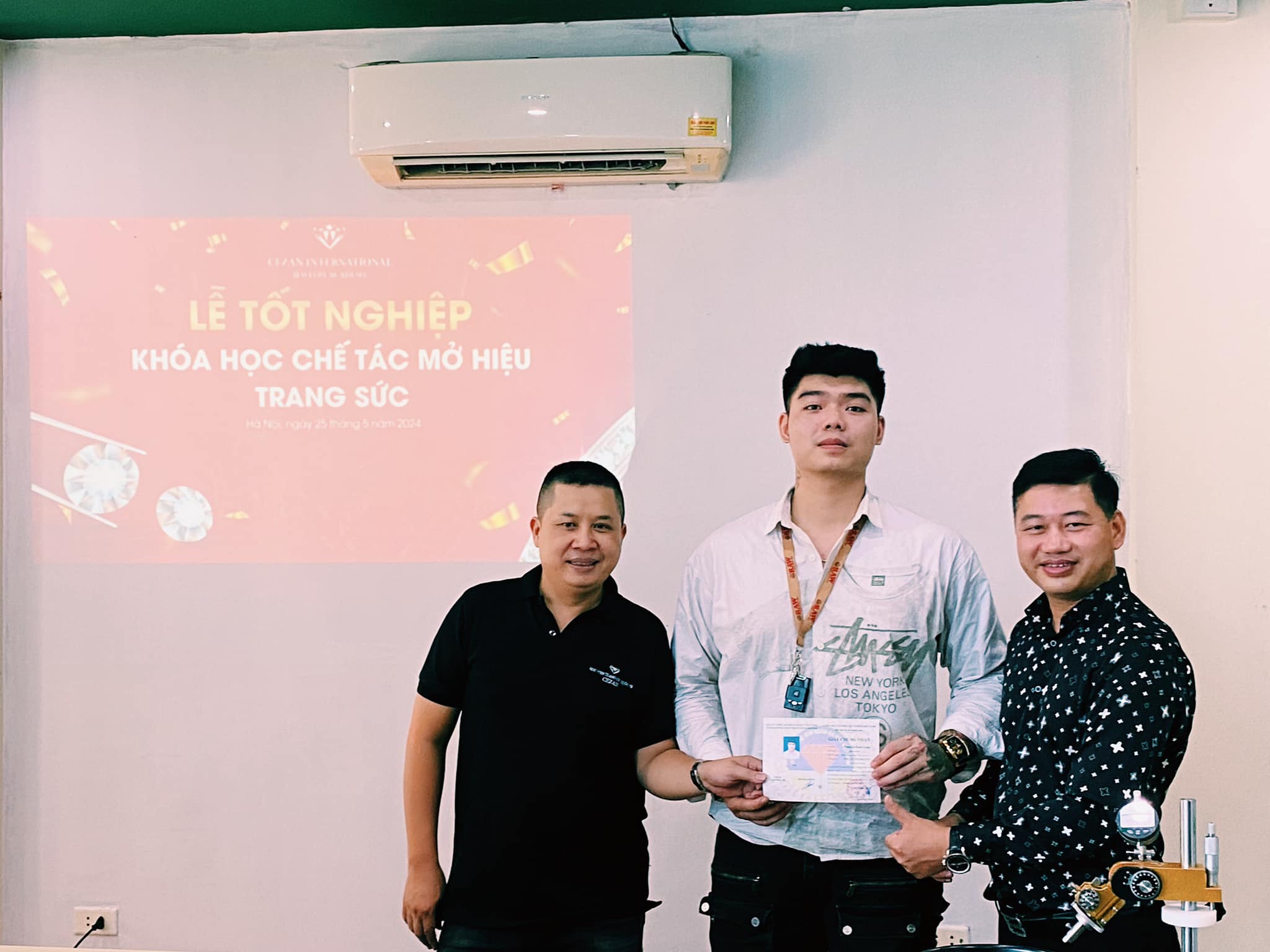 Skymond Luxury - Thương Hiệu Uy Tín Sở Hữu Học Viện Đào Tạo