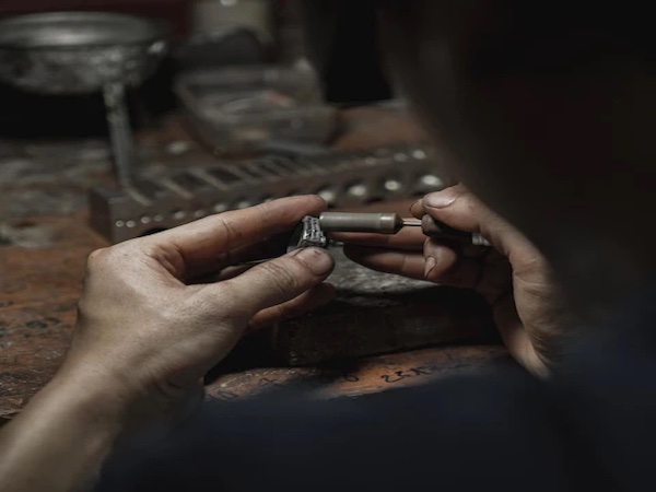 chế tác trang sức