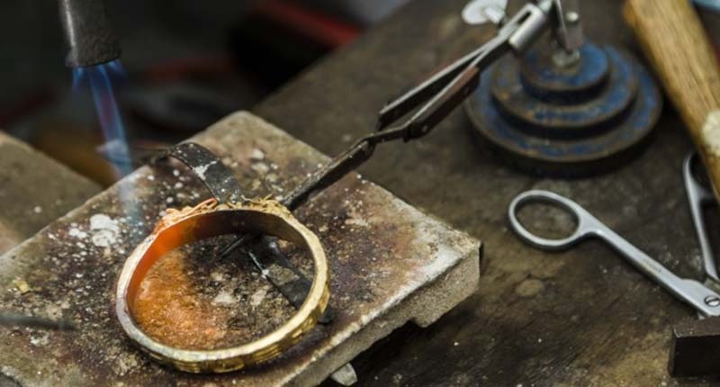 hàn nối trang sức